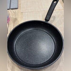 Premium Black Non-Stick Skillet